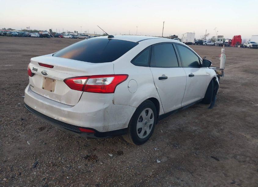 Photo 4 of 2012 Ford Focus S (VIN 1FAHP3E28CL323957)