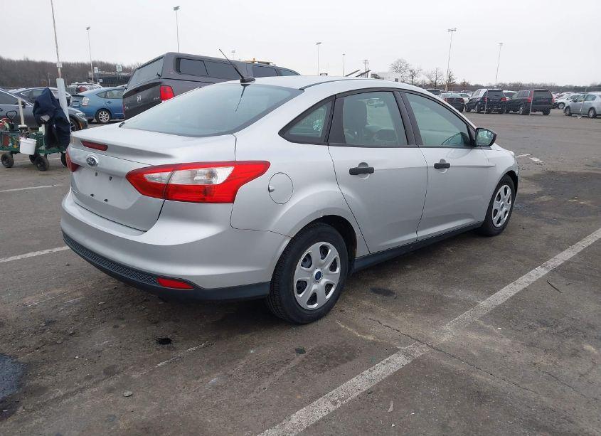Photo 4 of 2012 Ford Focus S (VIN 1FAHP3E28CL460560)