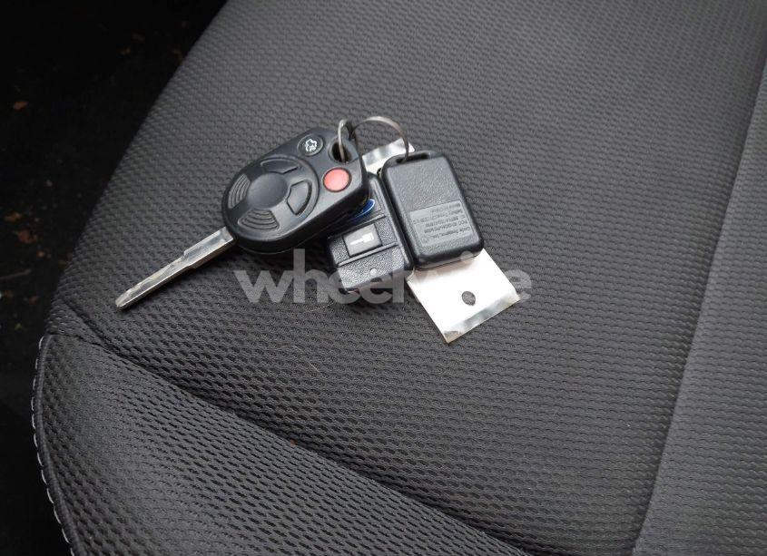 Photo 11 of 2012 Ford Focus S (VIN 1FAHP3E28CL463880)