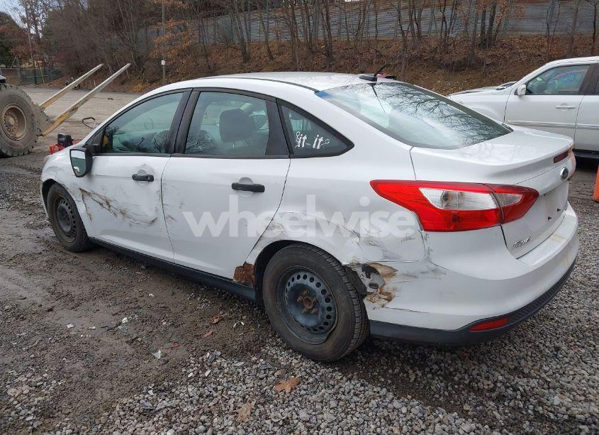 Photo 3 of 2012 Ford Focus S (VIN 1FAHP3E28CL463880)