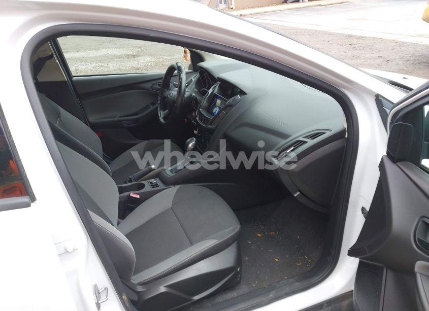 Photo 5 of 2012 Ford Focus S (VIN 1FAHP3E28CL463880)