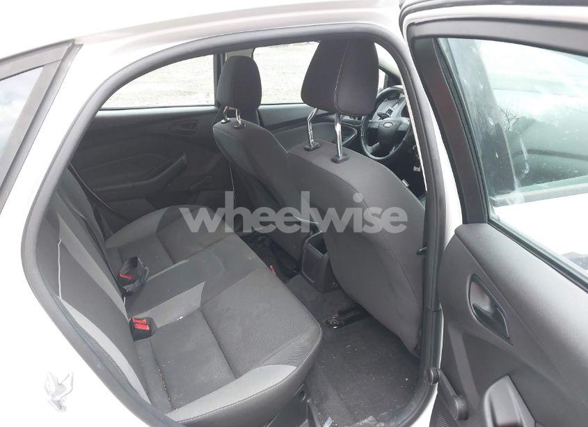 Photo 8 of 2012 Ford Focus S (VIN 1FAHP3E28CL463880)