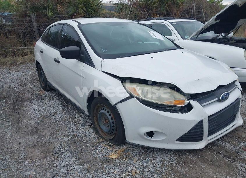 2012 Ford Focus S (VIN 1FAHP3E29CL254616) main photo