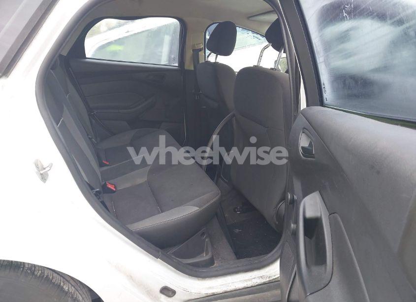 Photo 8 of 2012 Ford Focus S (VIN 1FAHP3E29CL254616)