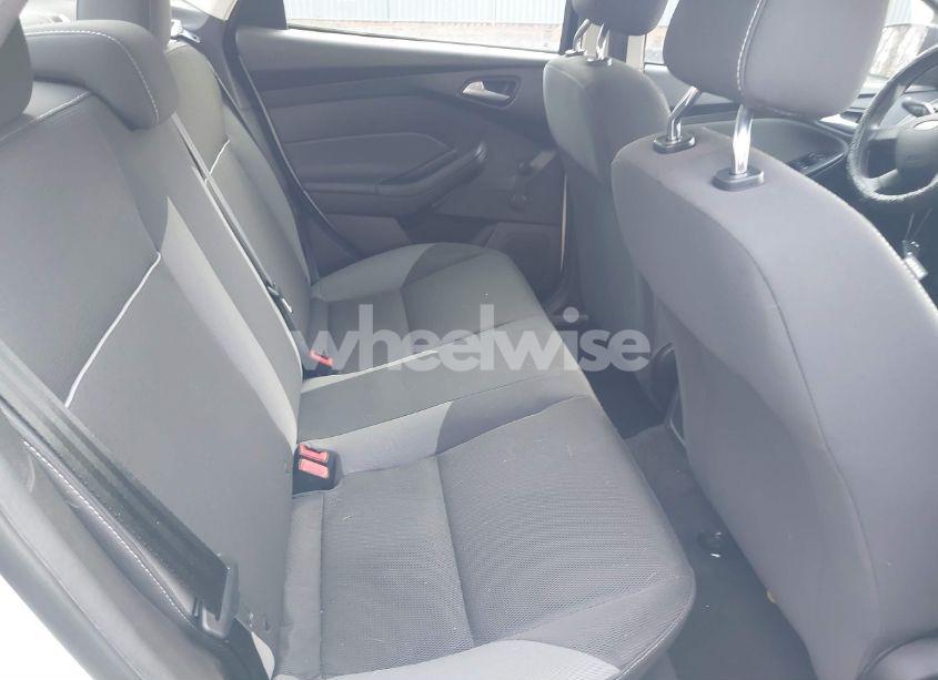 Photo 8 of 2012 Ford Focus S (VIN 1FAHP3E29CL423954)