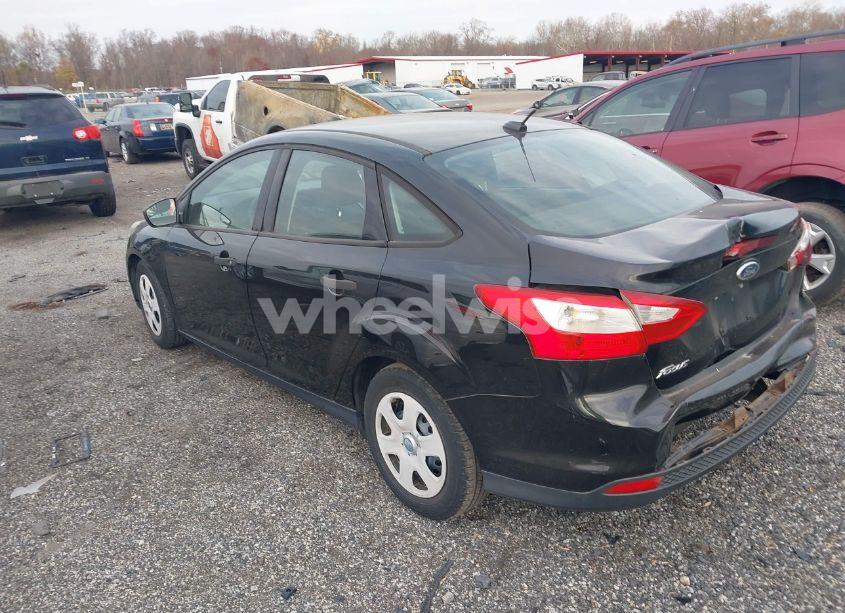 Photo 14 of 2012 Ford Focus S (VIN 1FAHP3E2XCL251871)