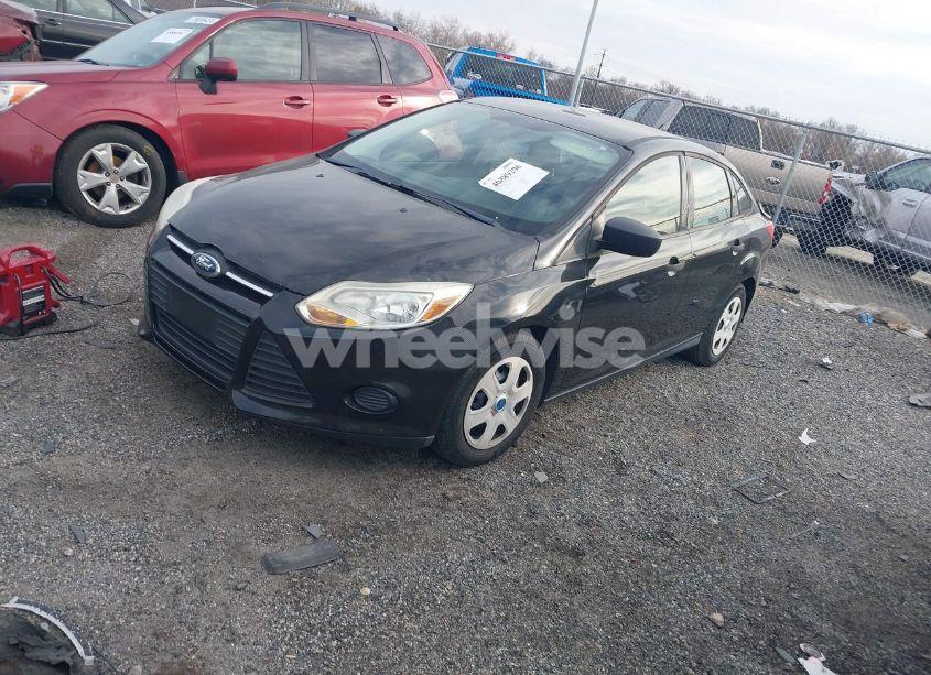 Photo 2 of 2012 Ford Focus S (VIN 1FAHP3E2XCL251871)