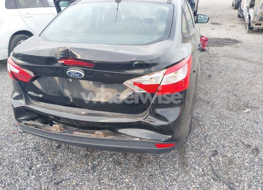 Photo 6 of 2012 Ford Focus S (VIN 1FAHP3E2XCL251871)