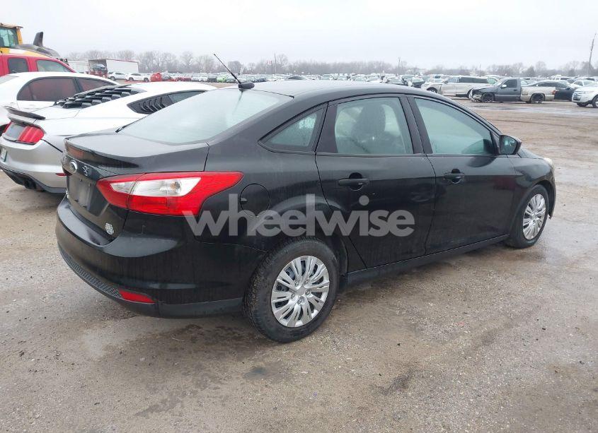 Photo 4 of 2012 Ford Focus S (VIN 1FAHP3E2XCL289861)