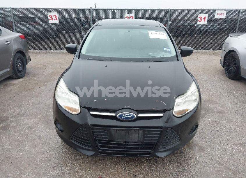 Photo 6 of 2012 Ford Focus S (VIN 1FAHP3E2XCL289861)