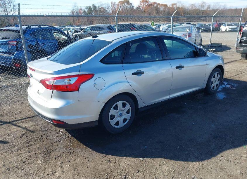 Photo 4 of 2012 Ford Focus S (VIN 1FAHP3E2XCL327346)