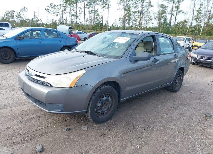 Photo 2 of 2010 Ford Focus S (VIN 1FAHP3EN0AW231036)