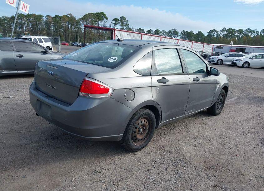 Photo 4 of 2010 Ford Focus S (VIN 1FAHP3EN0AW231036)