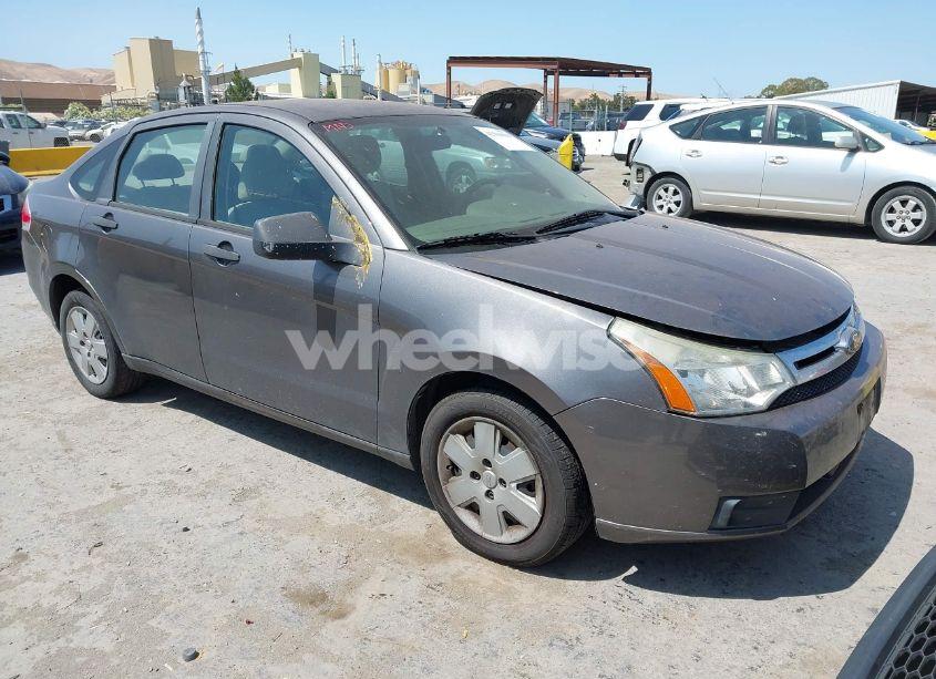 2010 Ford Focus S (VIN 1FAHP3EN2AW166268) main photo