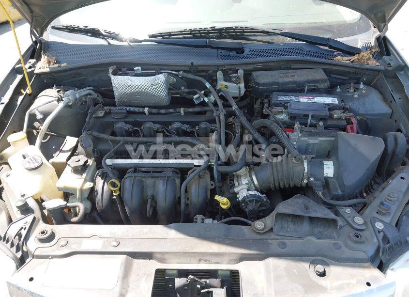 Photo 10 of 2010 Ford Focus S (VIN 1FAHP3EN2AW166268)