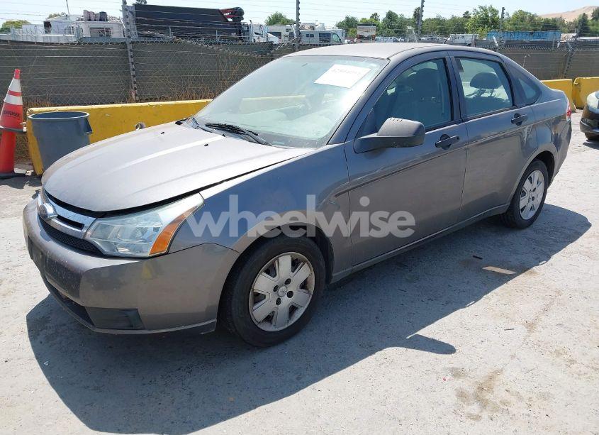 Photo 2 of 2010 Ford Focus S (VIN 1FAHP3EN2AW166268)