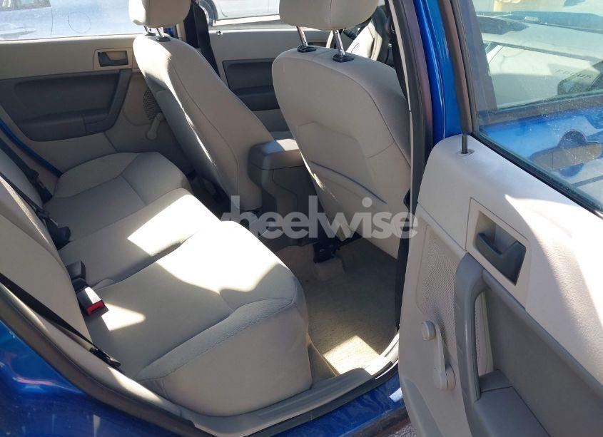 Photo 8 of 2010 Ford Focus S (VIN 1FAHP3EN3AW145235)