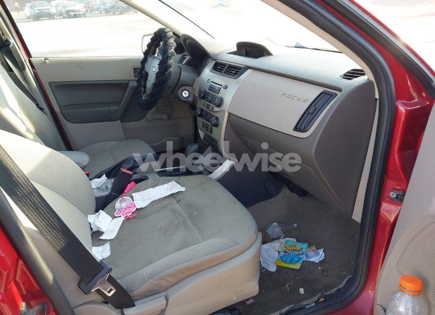 Photo 5 of 2010 Ford Focus S (VIN 1FAHP3EN3AW257274)