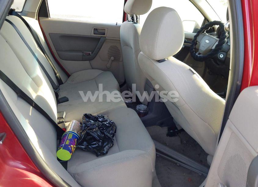 Photo 8 of 2010 Ford Focus S (VIN 1FAHP3EN3AW257274)