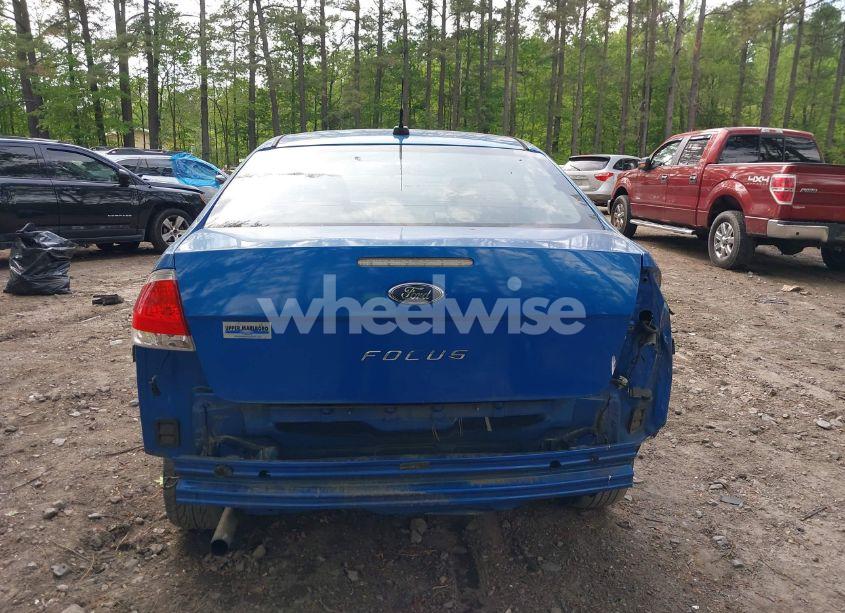 Photo 17 of 2011 Ford Focus S (VIN 1FAHP3EN3BW124922)