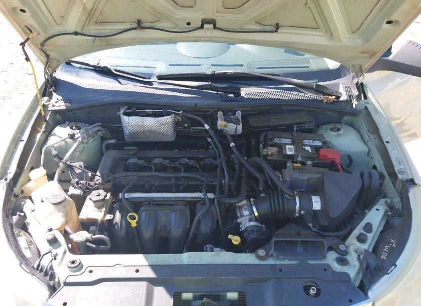 Photo 10 of 2010 Ford Focus S (VIN 1FAHP3EN4AW152369)