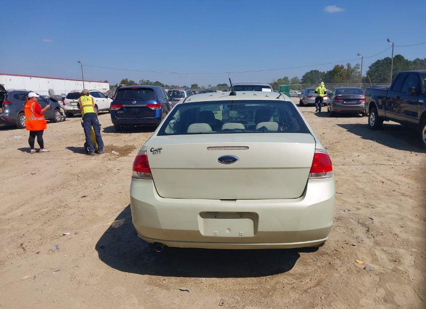 Photo 16 of 2010 Ford Focus S (VIN 1FAHP3EN4AW152369)
