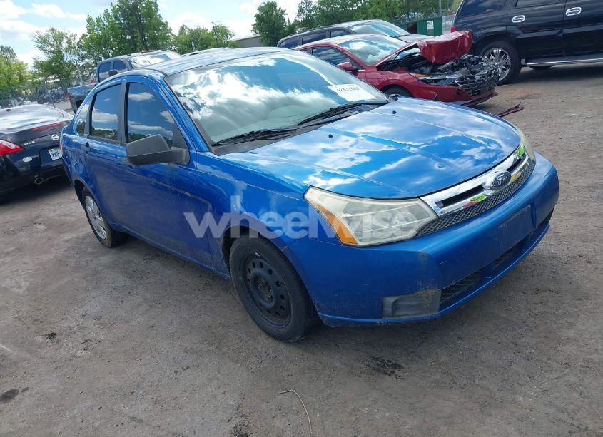 2010 Ford Focus S (VIN 1FAHP3EN4AW230603) main photo