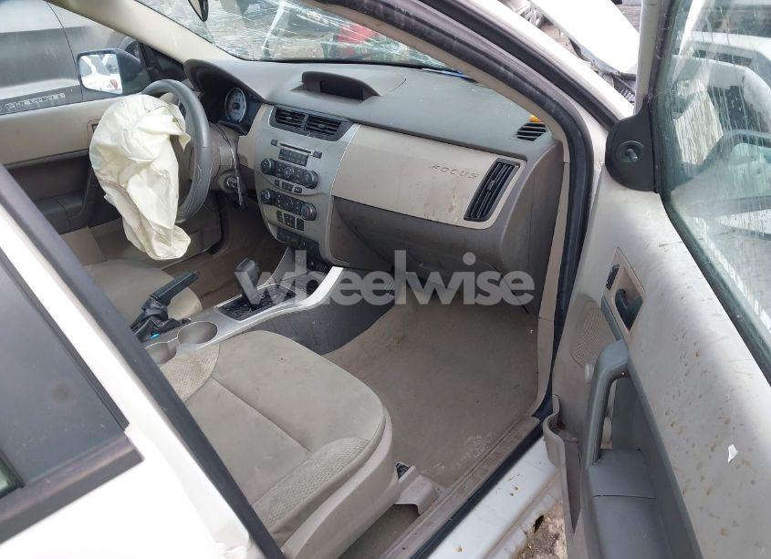 Photo 5 of 2010 Ford Focus S (VIN 1FAHP3EN4AW232867)