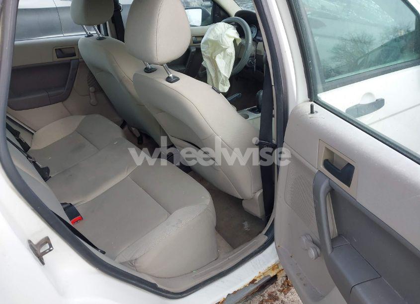 Photo 8 of 2010 Ford Focus S (VIN 1FAHP3EN4AW232867)