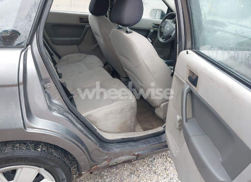 Photo 8 of 2010 Ford Focus S (VIN 1FAHP3EN4AW293085)