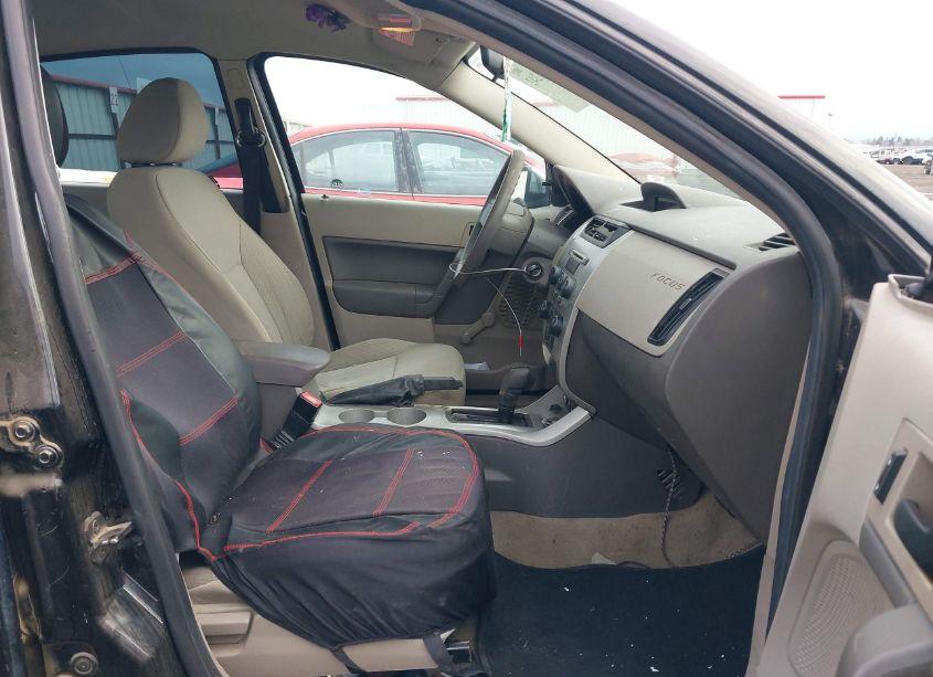 Photo 5 of 2011 Ford Focus S (VIN 1FAHP3EN4BW120152)