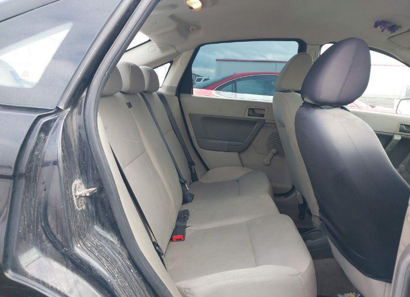 Photo 8 of 2011 Ford Focus S (VIN 1FAHP3EN4BW120152)