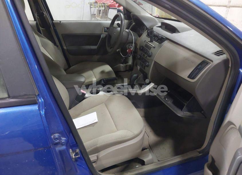 Photo 5 of 2010 Ford Focus S (VIN 1FAHP3EN5AW238600)