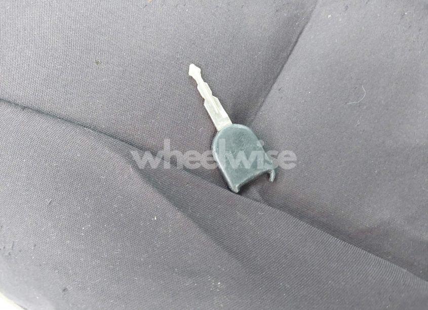 Photo 11 of 2011 Ford Focus S (VIN 1FAHP3EN5BW193286)