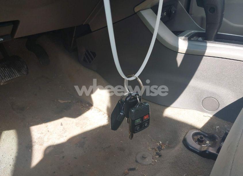 Photo 12 of 2011 Ford Focus S (VIN 1FAHP3EN5BW200785)