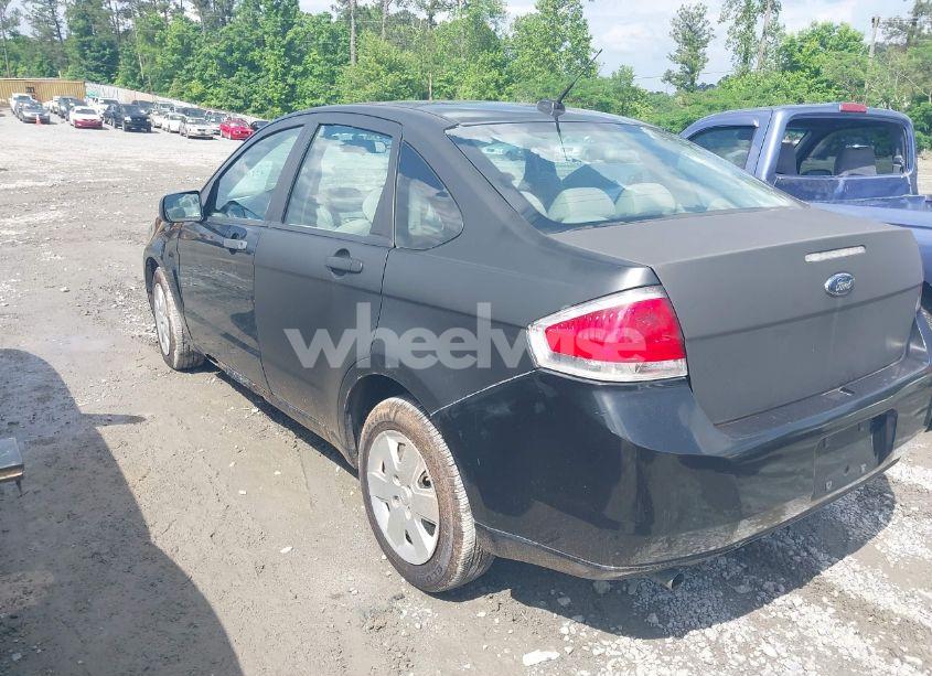 Photo 3 of 2011 Ford Focus S (VIN 1FAHP3EN5BW200785)