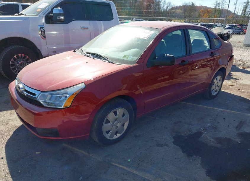 Photo 2 of 2011 Ford Focus S (VIN 1FAHP3EN6BW101229)