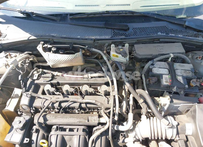 Photo 10 of 2011 Ford Focus S (VIN 1FAHP3EN6BW142668)