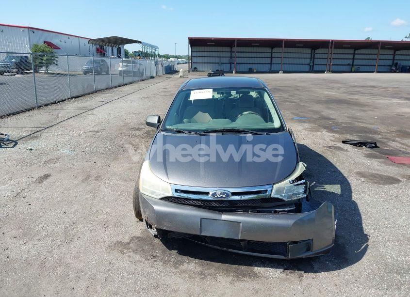 Photo 12 of 2011 Ford Focus S (VIN 1FAHP3EN6BW142668)