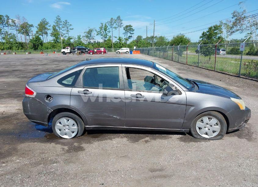 Photo 13 of 2011 Ford Focus S (VIN 1FAHP3EN6BW142668)