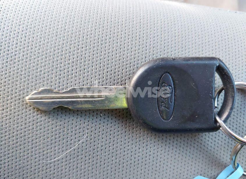 Photo 11 of 2010 Ford Focus S (VIN 1FAHP3EN7AW104476)