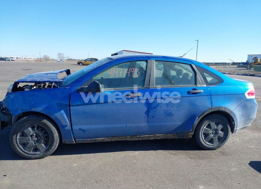 Photo 14 of 2010 Ford Focus S (VIN 1FAHP3EN7AW104476)