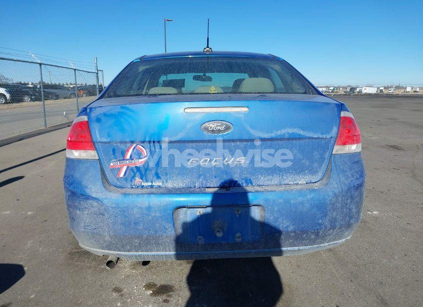 Photo 16 of 2010 Ford Focus S (VIN 1FAHP3EN7AW104476)