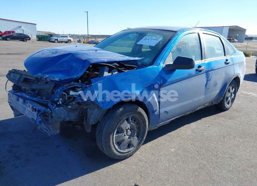 Photo 2 of 2010 Ford Focus S (VIN 1FAHP3EN7AW104476)