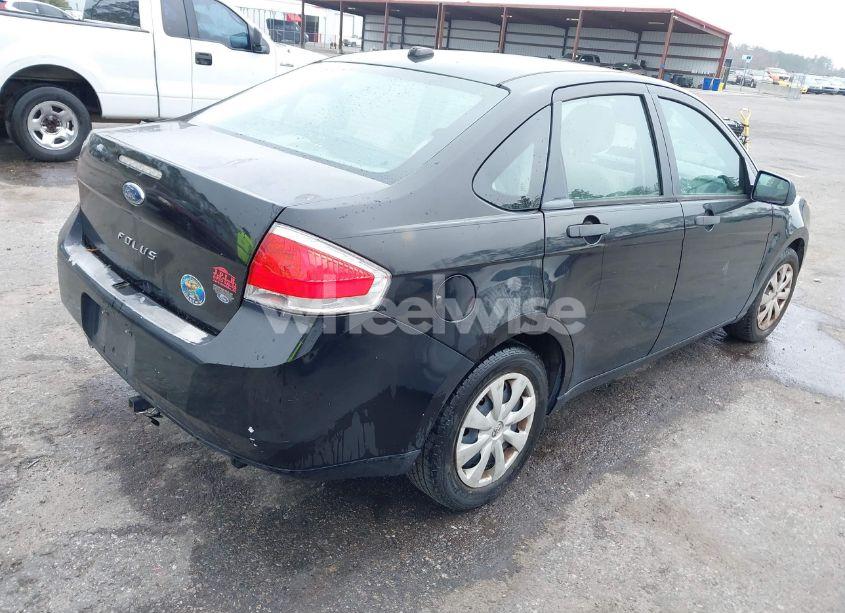 Photo 4 of 2010 Ford Focus S (VIN 1FAHP3EN7AW153015)