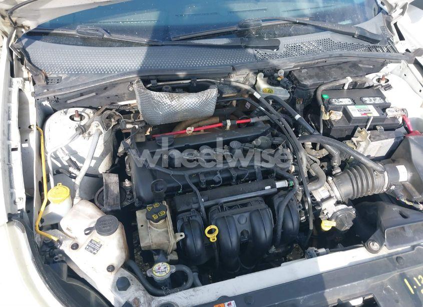 Photo 10 of 2010 Ford Focus S (VIN 1FAHP3EN7AW216713)
