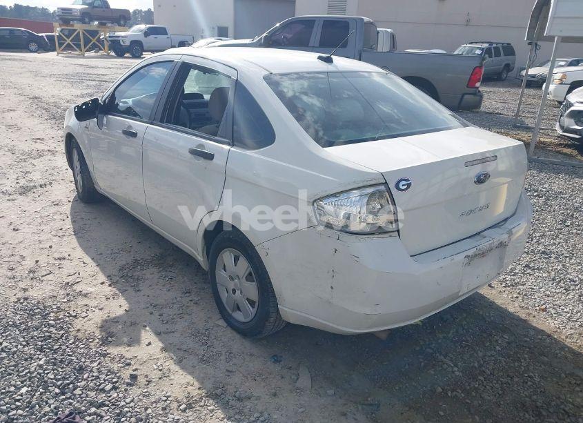 Photo 3 of 2010 Ford Focus S (VIN 1FAHP3EN7AW216713)