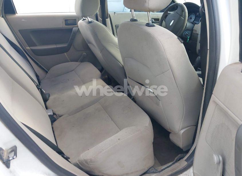 Photo 8 of 2010 Ford Focus S (VIN 1FAHP3EN7AW216713)