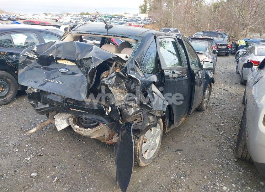 Photo 4 of 2010 Ford Focus S (VIN 1FAHP3EN9AW170219)