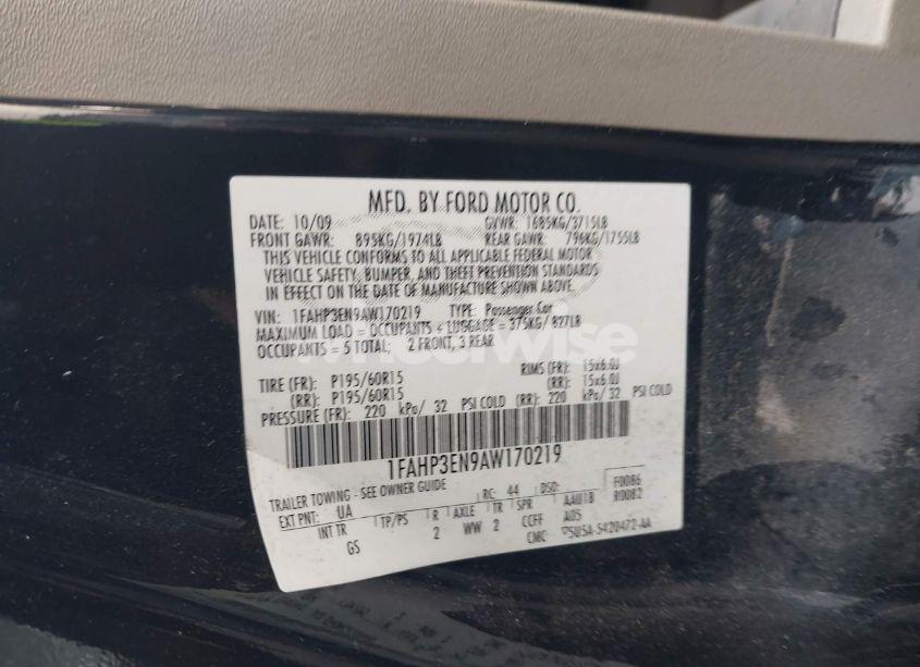 Photo 9 of 2010 Ford Focus S (VIN 1FAHP3EN9AW170219)